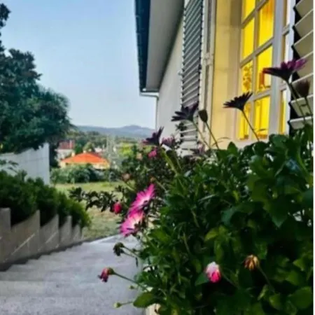 Abelleira Holiday home